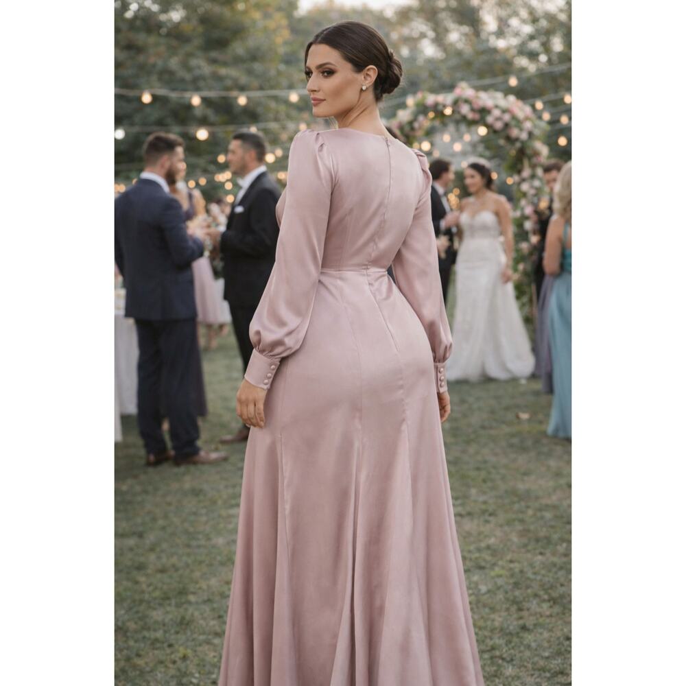 New with Tags IEENA Mac Duggal Dress 12 Blush Satin V Neck Formal Gown - Picture 2 of 16